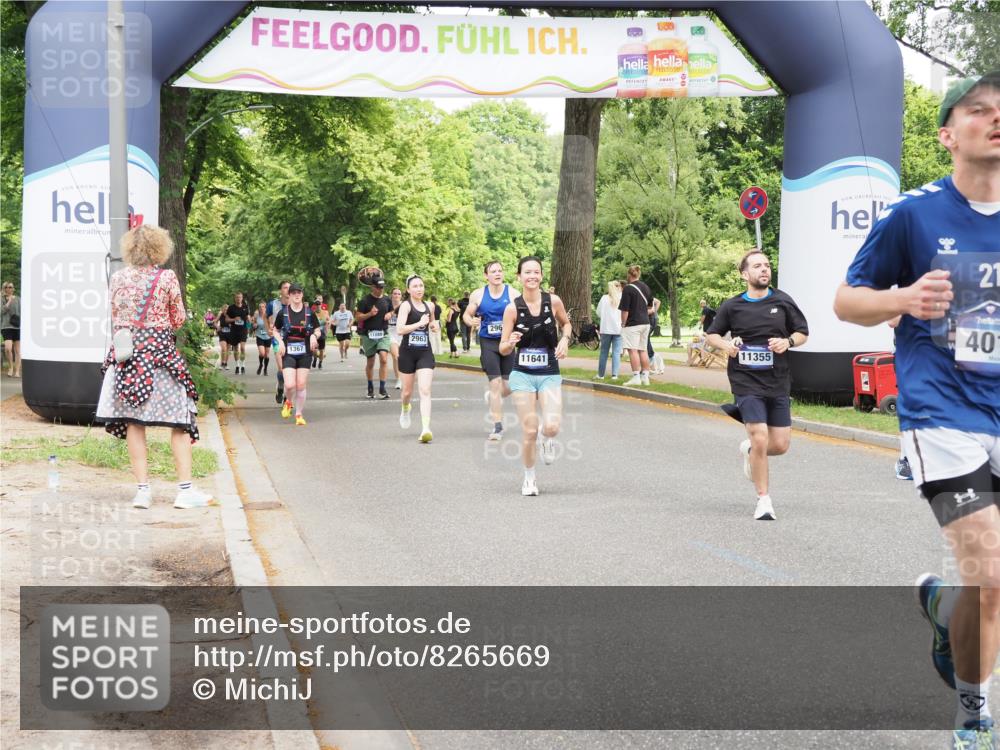 29.06.2025 - hella hamburg halbmarathon MichiJ http://msf.ph/oto/8265669 29.06.2025 10:54:30 Zwischen KM18-KM19 2963, 2964, 4014, 5363, 6196, 9967, 11355, 11641, 14203, 16539, 16723, 16976 meine-sportfotos.de