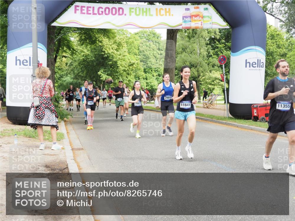 29.06.2025 - hella hamburg halbmarathon MichiJ http://msf.ph/oto/8265746 29.06.2025 10:54:30 Zwischen KM18-KM19 2963, 2964, 4014, 5363, 6196, 9967, 11355, 11641, 14203, 16539, 16723, 16976 meine-sportfotos.de