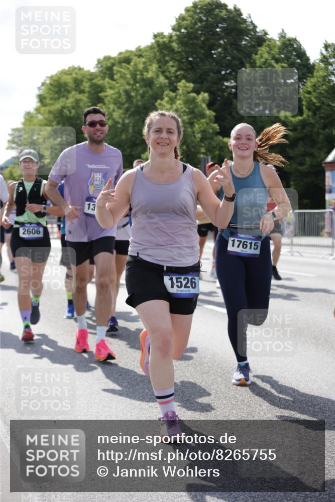 29.06.2025 - hella hamburg halbmarathon Jannik Wohlers http://msf.ph/oto/8265755 29.06.2025 09:59:57 Lombardsbrücke 1019, 1180, 1239, 1526, 1544, 1681, 2027, 2086, 2159, 2346, 2426, 2606, 2652, 2730, 2982, 3042, 3177, 3181, 3319, 3400, 3794, 3861, 3898, 4419, 4579, 4594, 4767, 4813, 4940, 4945, 5272, 5643, 5728, 6082, 6084, 6104, 6220, 6260, 6470, 6891, 7159, 8394, 8531, 8669, 9450, 9485, 9622, 10044, 10268, 10534, 10582, 10587, 10665, 10766, 10797, 11083, 11159, 11324, 11499, 11527, 11846, 11960, 11992, 12213, 12515, 12646, 12773, 12774, 12879, 13234, 13236, 13459, 13512, 14135 meine-sportfotos.de