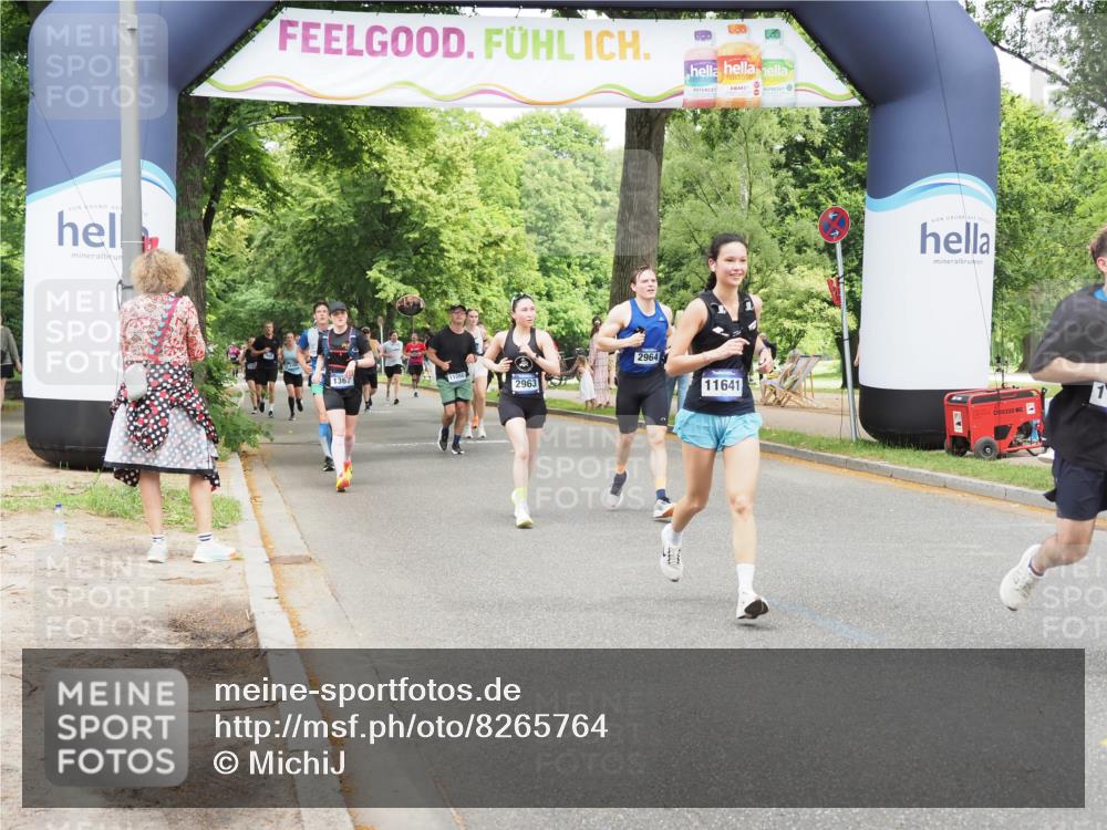 29.06.2025 - hella hamburg halbmarathon MichiJ http://msf.ph/oto/8265764 29.06.2025 10:54:30 Zwischen KM18-KM19 2963, 2964, 4014, 5363, 6196, 9967, 11355, 11641, 14203, 16539, 16723, 16976 meine-sportfotos.de