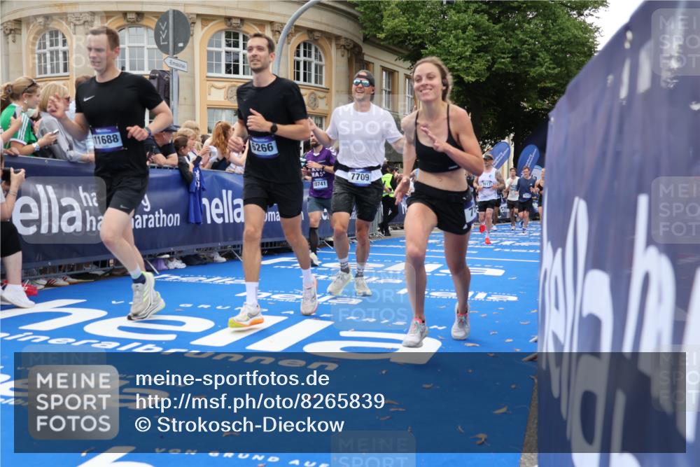 29.06.2025 - hella hamburg halbmarathon Strokosch-Dieckow http://msf.ph/oto/8265839 29.06.2025 10:45:05 Ziel 1171, 2270, 3917, 4997, 6266, 6375, 6575, 6819, 7087, 7709, 7843, 9302, 9710, 10313, 10741, 11688, 13919, 15334, 15365, 15651, 16058, 16685, 16689, 17120, 17381, 17544, 17960, 18346, 18718 meine-sportfotos.de