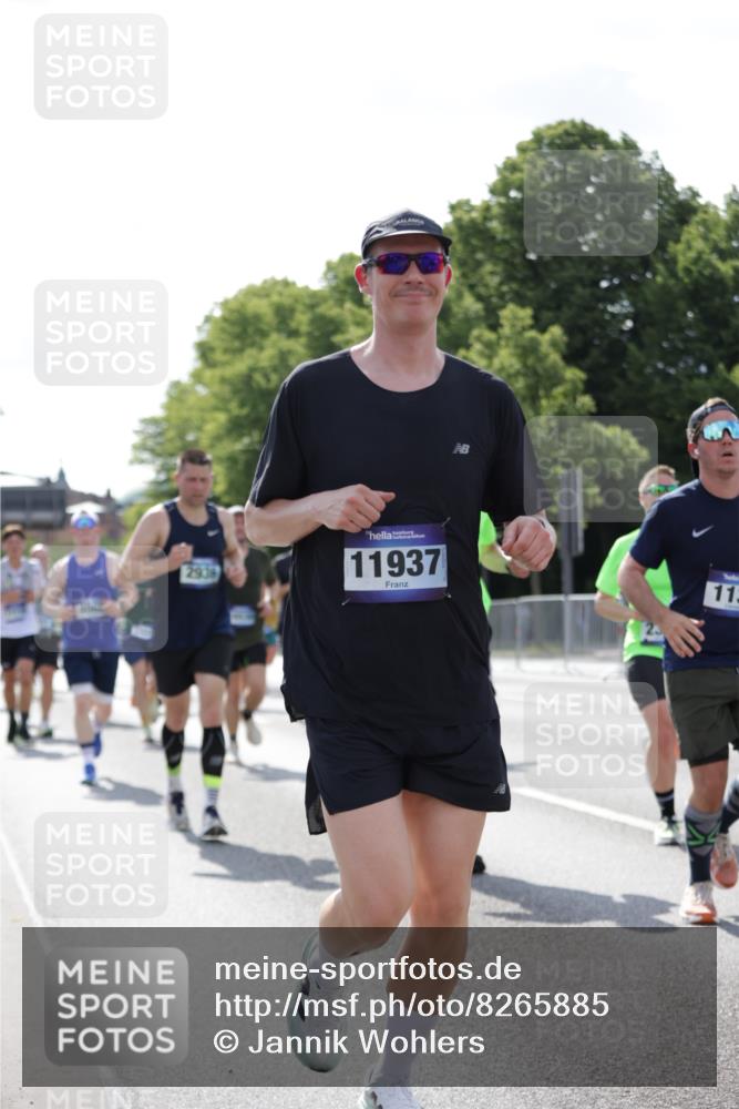 29.06.2025 - hella hamburg halbmarathon Jannik Wohlers http://msf.ph/oto/8265885 29.06.2025 10:00:45 Lombardsbrücke 1130, 1387, 1420, 1726, 2006, 2091, 2354, 2363, 2490, 2936, 3625, 3740, 4068, 4238, 4249, 4708, 6147, 0000, 6487, 6531, 6591, 6835, 7658, 7757, 7759, 7846, 8045, 8046, 8326, 9932, 10188, 10383, 11937, 12196, 12206, 12261, 13287, 13516, 15083, 15240, 15527, 15726, 15838, 16401, 16517, 16530, 16594, 16602, 16786, 16922, 17304, 17387, 17543, 17739, 18029, 18327, 18355, 18452, 18759, 18796 meine-sportfotos.de