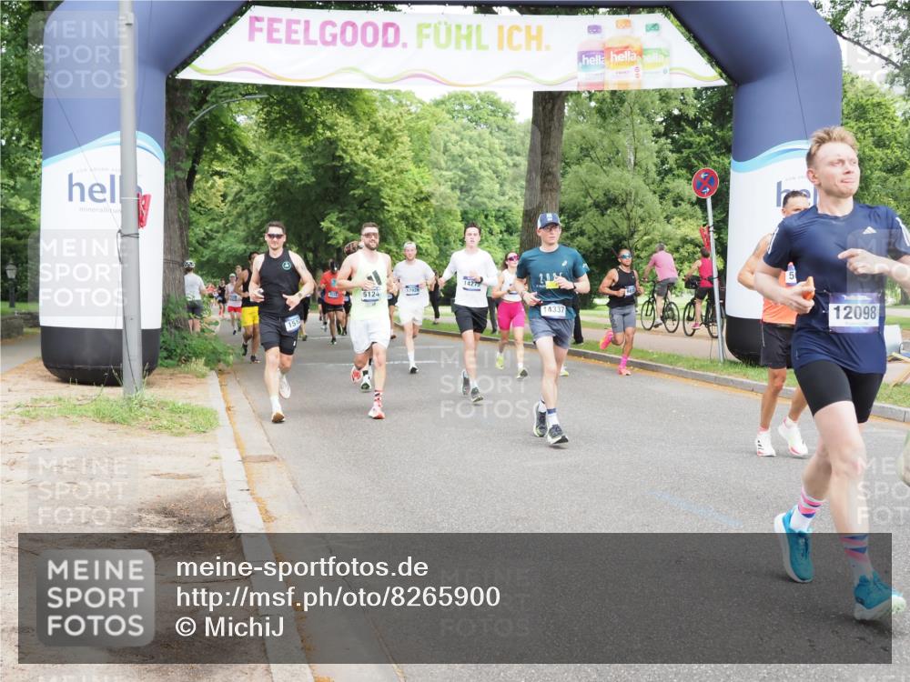 29.06.2025 - hella hamburg halbmarathon MichiJ http://msf.ph/oto/8265900 29.06.2025 10:30:35 Zwischen KM18-KM19 1512, 1903, 5124, 5690, 6639, 7105, 7363, 8359, 12098, 12588, 14811, 15255, 15328, 15846, 16507, 17032, 17159, 17637, 18509 meine-sportfotos.de
