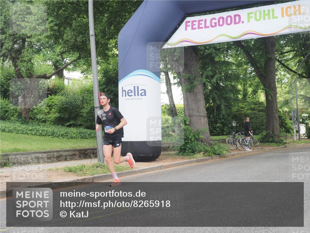 29.06.2025 - hella hamburg halbmarathon KatJ http://msf.ph/oto/8265918 29.06.2025 10:05:34 Zwischen KM18-KM19  meine-sportfotos.de