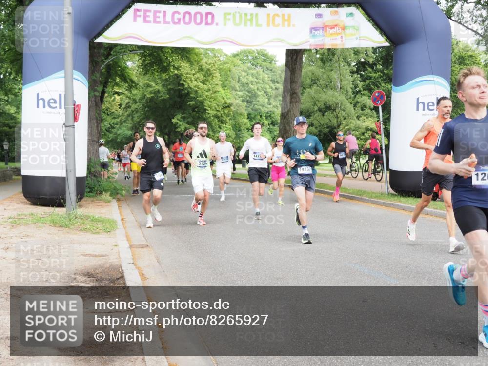 29.06.2025 - hella hamburg halbmarathon MichiJ http://msf.ph/oto/8265927 29.06.2025 10:30:35 Zwischen KM18-KM19 1512, 1903, 5124, 5690, 6639, 7105, 7363, 8359, 12098, 12588, 14811, 15255, 15328, 15846, 16507, 17032, 17159, 17637, 18509 meine-sportfotos.de