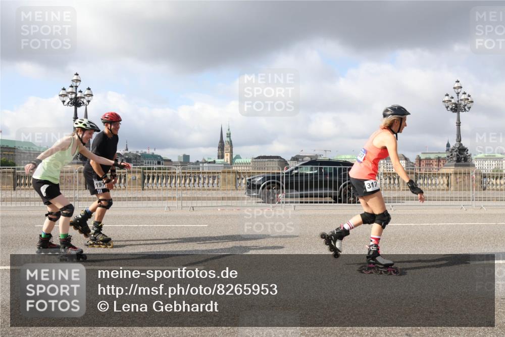 29.06.2025 - hella hamburg halbmarathon Lena Gebhardt http://msf.ph/oto/8265953 29.06.2025 09:04:35 Lombardsbrücke  meine-sportfotos.de