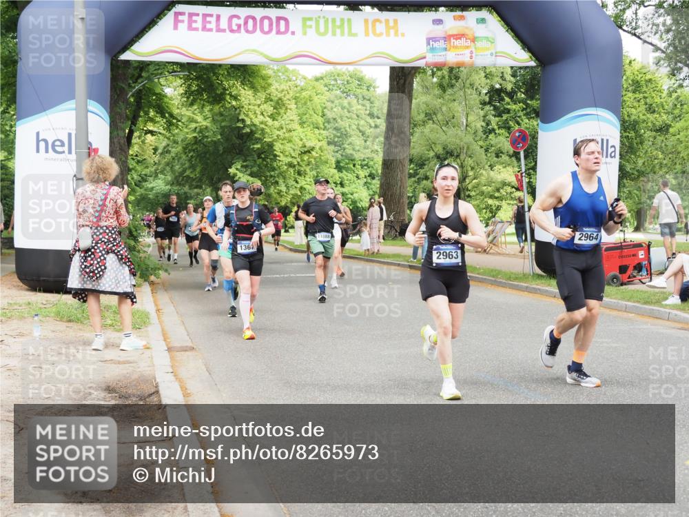 29.06.2025 - hella hamburg halbmarathon MichiJ http://msf.ph/oto/8265973 29.06.2025 10:54:32 Zwischen KM18-KM19 2963, 2964, 4014, 5363, 9967, 11088, 11355, 11641, 16824, 16976, 17062 meine-sportfotos.de