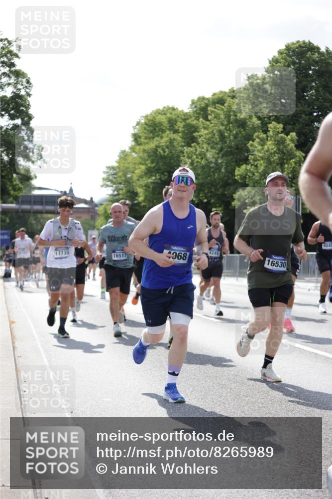 29.06.2025 - hella hamburg halbmarathon Jannik Wohlers http://msf.ph/oto/8265989 29.06.2025 10:00:47 Lombardsbrücke 1130, 1387, 1420, 1726, 2006, 2091, 2354, 2363, 2490, 2936, 3625, 4068, 4238, 4249, 4319, 4370, 0000, 6487, 6531, 6591, 6835, 6924, 7658, 7846, 8045, 8046, 9932, 10188, 10383, 11465, 11937, 12196, 12206, 12261, 13287, 13516, 15083, 15240, 15527, 15726, 15838, 16401, 16517, 16530, 16594, 16602, 16786, 17387, 17543, 17739, 18029, 18327, 18355, 18452, 18759, 18796 meine-sportfotos.de