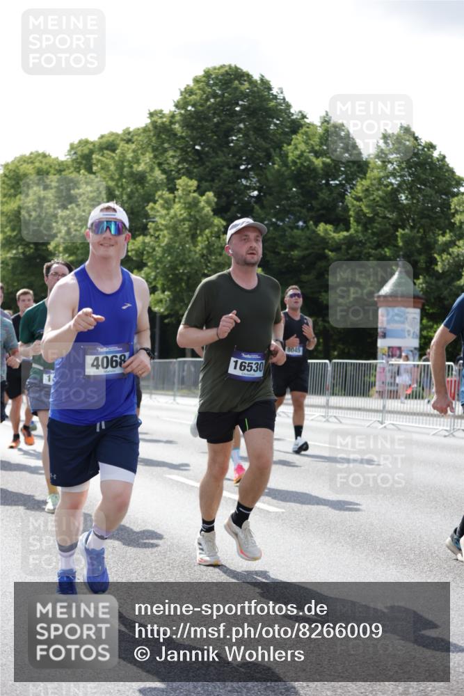 29.06.2025 - hella hamburg halbmarathon Jannik Wohlers http://msf.ph/oto/8266009 29.06.2025 10:00:48 Lombardsbrücke 1130, 1387, 1420, 1726, 2006, 2091, 2354, 2363, 2490, 2936, 3625, 4068, 4238, 4249, 4319, 4370, 0000, 6487, 6531, 6591, 6835, 6924, 7658, 7846, 8045, 8046, 9932, 10188, 10383, 10576, 11465, 11937, 12196, 12206, 12261, 13287, 13516, 15083, 15240, 15527, 15726, 15838, 16401, 16517, 16530, 16594, 16602, 16786, 17387, 17543, 17739, 18029, 18327, 18355, 18452, 18759, 18796, 18833, 19002, 19003 meine-sportfotos.de
