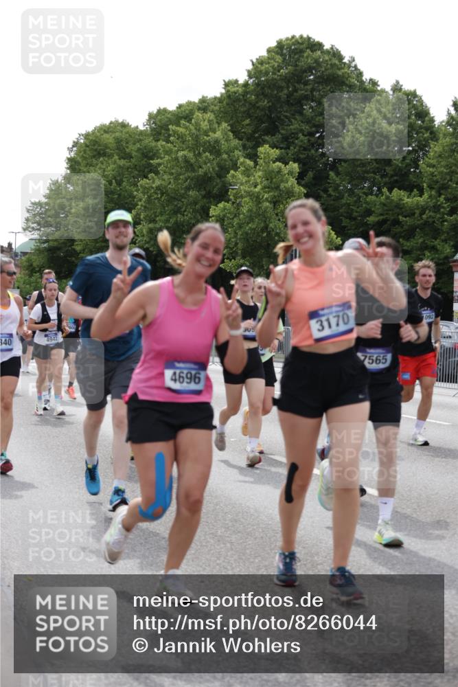 29.06.2025 - hella hamburg halbmarathon Jannik Wohlers http://msf.ph/oto/8266044 29.06.2025 10:33:29 Lombardsbrücke 1189, 1275, 1417, 1705, 1787, 1896, 2482, 2526, 3264, 3340, 3345, 3560, 4479, 4696, 4807, 4942, 5096, 5141, 5557, 5561, 5566, 5584, 5691, 5821, 5822, 5887, 6364, 6515, 6516, 6956, 7027, 7565, 8202, 8375, 8377, 8383, 8401, 9094, 9875, 9995, 10007, 10071, 10561, 10800, 11092, 11111, 11237, 11338, 11642, 12330, 12562, 12652, 12835, 13401, 13535, 13741, 13853, 13934, 14032, 14873, 15792, 17440, 19145, 19164 meine-sportfotos.de