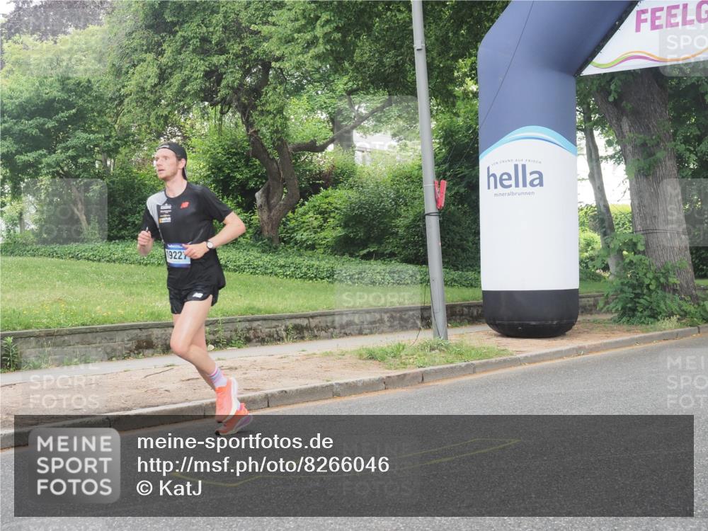 29.06.2025 - hella hamburg halbmarathon KatJ http://msf.ph/oto/8266046 29.06.2025 10:05:34 Zwischen KM18-KM19  meine-sportfotos.de
