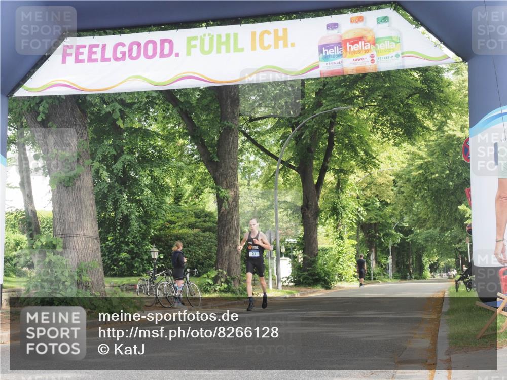 29.06.2025 - hella hamburg halbmarathon KatJ http://msf.ph/oto/8266128 29.06.2025 10:05:44 Zwischen KM18-KM19  meine-sportfotos.de