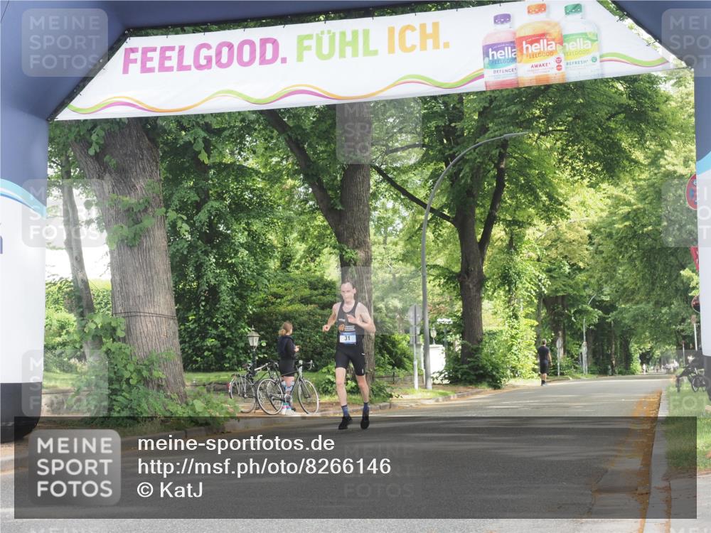 29.06.2025 - hella hamburg halbmarathon KatJ http://msf.ph/oto/8266146 29.06.2025 10:05:45 Zwischen KM18-KM19  meine-sportfotos.de