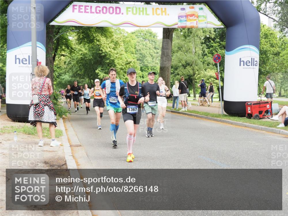 29.06.2025 - hella hamburg halbmarathon MichiJ http://msf.ph/oto/8266148 29.06.2025 10:54:33 Zwischen KM18-KM19 1367, 2963, 2964, 4014, 5363, 9967, 11088, 11355, 11641, 16824, 16976, 17062 meine-sportfotos.de