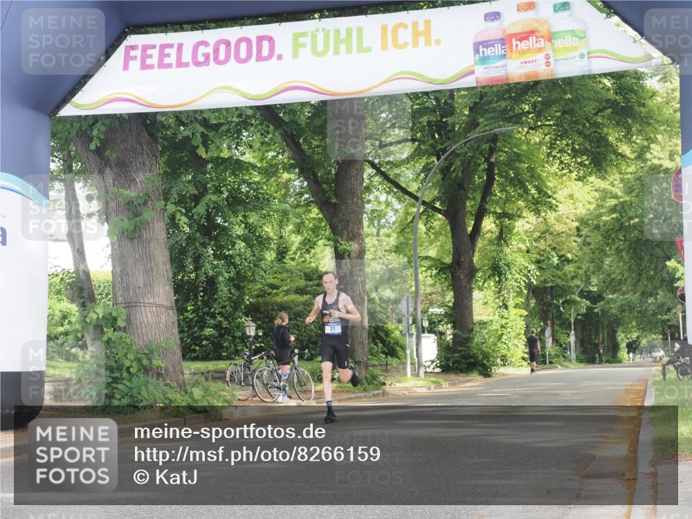 29.06.2025 - hella hamburg halbmarathon KatJ http://msf.ph/oto/8266159 29.06.2025 10:05:45 Zwischen KM18-KM19  meine-sportfotos.de