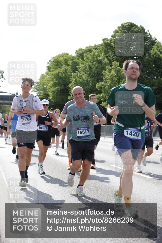 29.06.2025 - hella hamburg halbmarathon Jannik Wohlers http://msf.ph/oto/8266239 29.06.2025 10:00:49 Lombardsbrücke 1130, 1387, 1420, 1726, 2006, 2091, 2354, 2363, 2490, 2936, 3625, 4068, 4238, 4249, 4319, 4370, 0000, 6487, 6531, 6591, 6835, 6924, 7846, 8045, 8046, 9932, 10188, 10383, 10576, 11465, 11937, 12206, 12261, 13516, 15083, 15240, 15726, 15838, 16401, 16517, 16530, 16594, 16602, 16786, 17387, 17543, 17739, 18029, 18327, 18355, 18452, 18759, 18796, 18833, 19002, 19003 meine-sportfotos.de