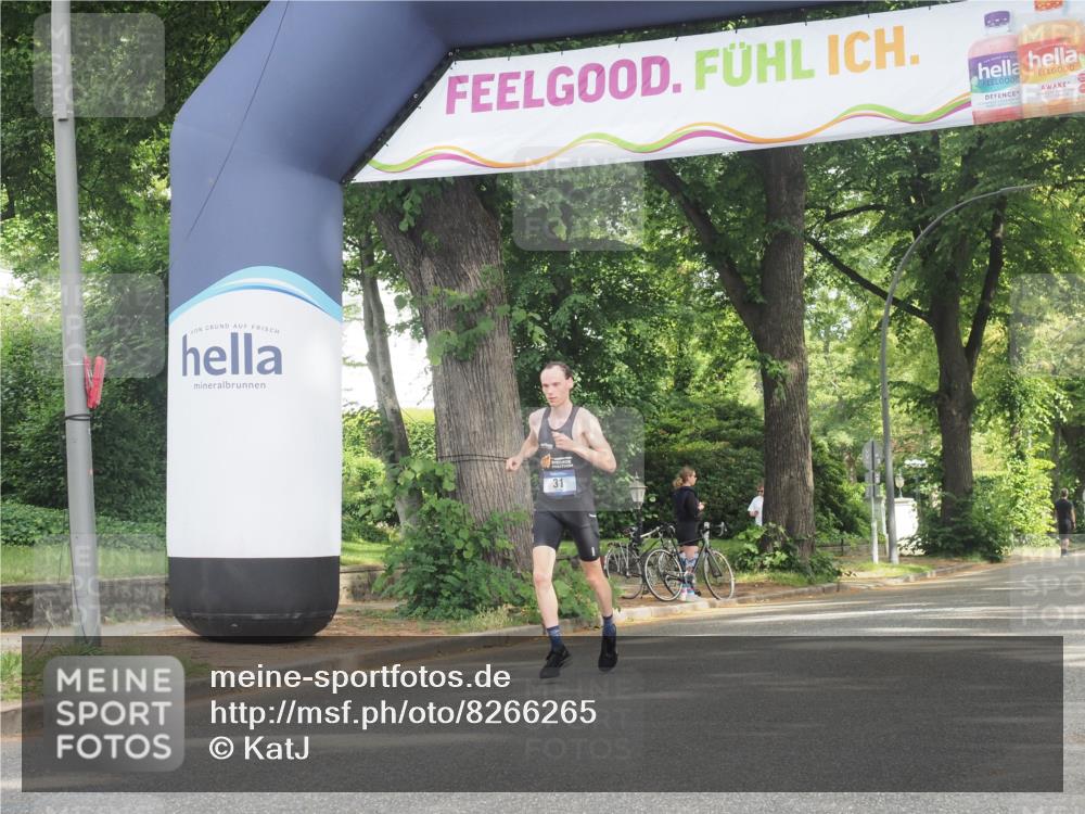 29.06.2025 - hella hamburg halbmarathon KatJ http://msf.ph/oto/8266265 29.06.2025 10:05:46 Zwischen KM18-KM19  meine-sportfotos.de