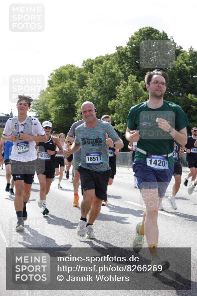 29.06.2025 - hella hamburg halbmarathon Jannik Wohlers http://msf.ph/oto/8266269 29.06.2025 10:00:49 Lombardsbrücke 1130, 1387, 1420, 1726, 2006, 2091, 2354, 2363, 2490, 2936, 3625, 4068, 4238, 4249, 4319, 4370, 0000, 6487, 6531, 6591, 6835, 6924, 7846, 8045, 8046, 9932, 10188, 10383, 10576, 11465, 11937, 12206, 12261, 13516, 15083, 15240, 15726, 15838, 16401, 16517, 16530, 16594, 16602, 16786, 17387, 17543, 17739, 18029, 18327, 18355, 18452, 18759, 18796, 18833, 19002, 19003 meine-sportfotos.de
