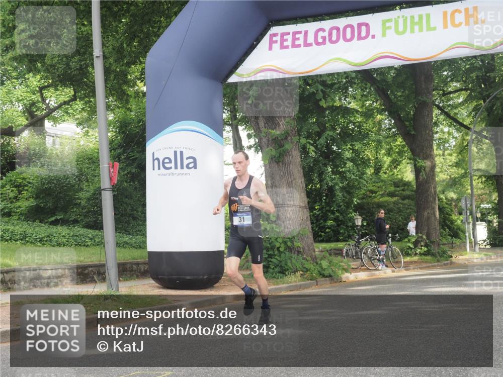 29.06.2025 - hella hamburg halbmarathon KatJ http://msf.ph/oto/8266343 29.06.2025 10:05:47 Zwischen KM18-KM19 31 meine-sportfotos.de