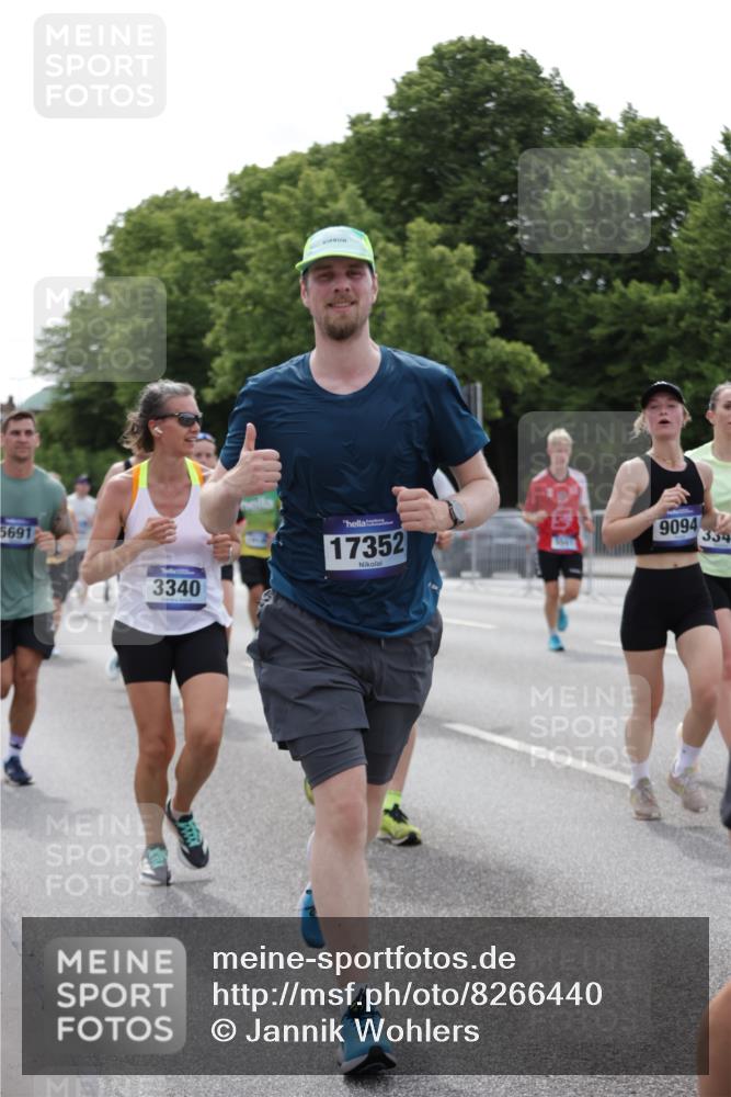29.06.2025 - hella hamburg halbmarathon Jannik Wohlers http://msf.ph/oto/8266440 29.06.2025 10:33:30 Lombardsbrücke 1189, 1275, 1417, 1705, 1787, 1896, 2482, 2526, 3264, 3340, 3345, 3560, 4479, 4696, 4807, 4942, 5557, 5561, 5566, 5584, 5691, 5821, 5822, 5887, 6364, 6515, 6516, 6956, 7027, 7565, 8202, 8375, 8377, 8383, 8401, 9094, 9875, 9995, 10007, 10071, 10561, 10800, 11092, 11111, 11237, 11338, 11642, 12330, 12562, 12835, 13401, 13535, 13741, 13853, 13934, 14032, 14873, 15792, 15845, 17440, 19145, 19164 meine-sportfotos.de