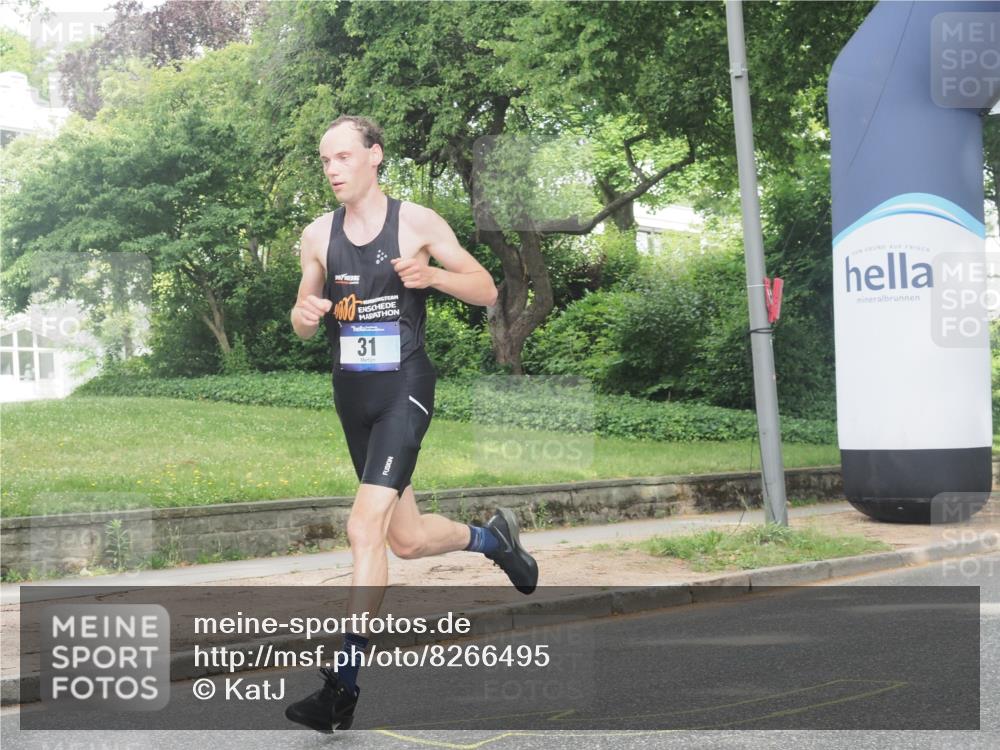 29.06.2025 - hella hamburg halbmarathon KatJ http://msf.ph/oto/8266495 29.06.2025 10:05:48 Zwischen KM18-KM19 31 meine-sportfotos.de