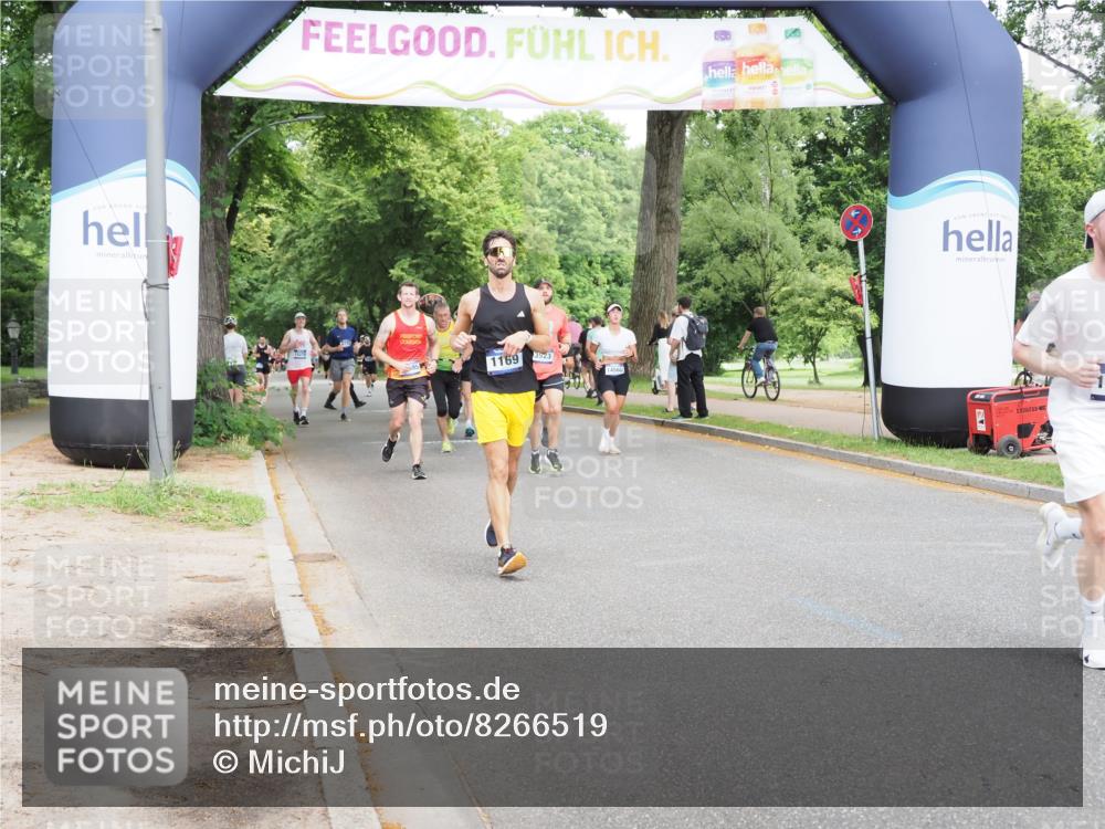 29.06.2025 - hella hamburg halbmarathon MichiJ http://msf.ph/oto/8266519 29.06.2025 10:30:38 Zwischen KM18-KM19 1512, 1903, 3523, 5124, 5690, 7363, 8359, 8694, 9815, 12098, 14275, 15095, 15328, 17032, 17159, 17926, 18509 meine-sportfotos.de