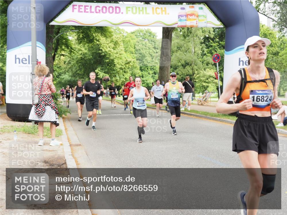 29.06.2025 - hella hamburg halbmarathon MichiJ http://msf.ph/oto/8266559 29.06.2025 10:54:38 Zwischen KM18-KM19 1079, 1367, 2964, 4169, 5363, 5762, 6517, 11088, 15945, 16824, 17062 meine-sportfotos.de