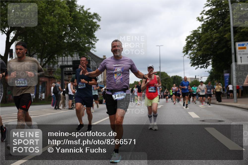 29.06.2025 - hella hamburg halbmarathon Yannick Fuchs http://msf.ph/oto/8266571 29.06.2025 10:48:49 20KM 1125, 1327, 1496, 1506, 1628, 2119, 2474, 2561, 2771, 2884, 2955, 3041, 3652, 3791, 3794, 3945, 4029, 4189, 4231, 4868, 4903, 4938, 5319, 6355, 6433, 6443, 6587, 6938, 8449, 8487, 8514, 8698, 8973, 10191, 10192, 10368, 10376, 11184, 11333, 11747, 11797, 11799, 11976, 12186, 12526, 12584, 12961, 13267, 13297, 13988, 14036, 14175, 14592, 14638, 14660, 14834, 14845, 14948, 15389, 15879, 16047, 16327, 17842, 18031, 18380 meine-sportfotos.de