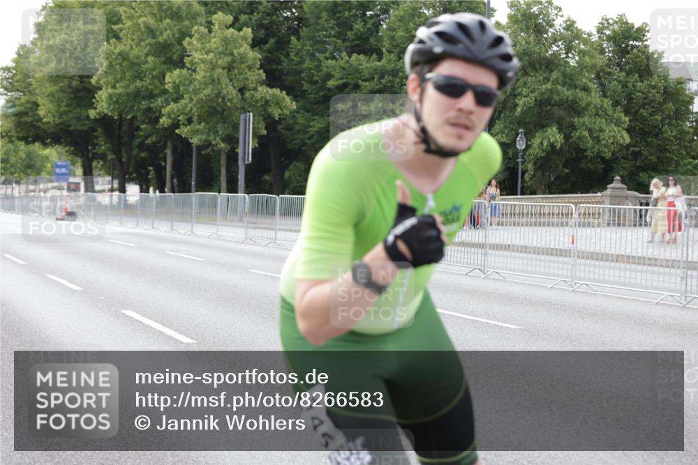 29.06.2025 - hella hamburg halbmarathon Jannik Wohlers http://msf.ph/oto/8266583 29.06.2025 08:50:45 Lombardsbrücke  meine-sportfotos.de