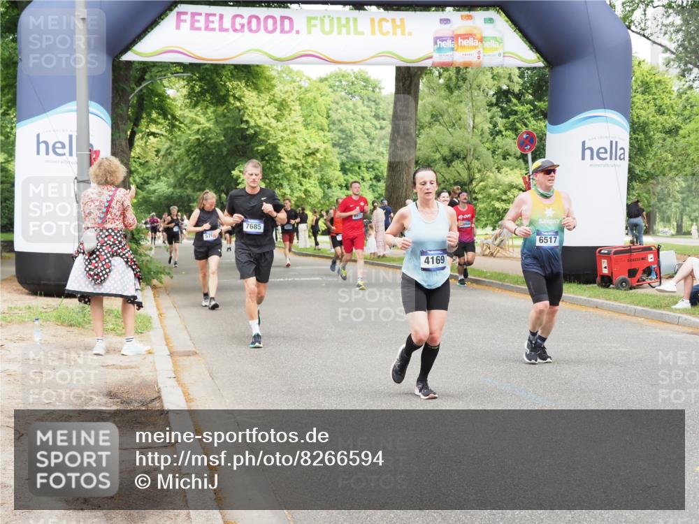 29.06.2025 - hella hamburg halbmarathon MichiJ http://msf.ph/oto/8266594 29.06.2025 10:54:39 Zwischen KM18-KM19 1079, 1367, 4169, 5762, 6517, 11088, 15945, 16824, 17062 meine-sportfotos.de
