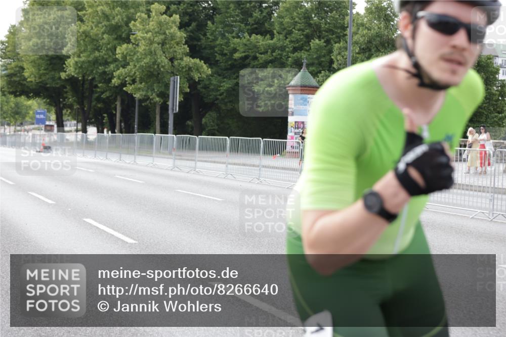 29.06.2025 - hella hamburg halbmarathon Jannik Wohlers http://msf.ph/oto/8266640 29.06.2025 08:50:45 Lombardsbrücke  meine-sportfotos.de