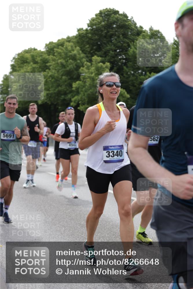 29.06.2025 - hella hamburg halbmarathon Jannik Wohlers http://msf.ph/oto/8266648 29.06.2025 10:33:31 Lombardsbrücke 1189, 1275, 1417, 1705, 1787, 1896, 2482, 2526, 3264, 3340, 3345, 4479, 4696, 4807, 4942, 5557, 5561, 5566, 5584, 5691, 5821, 5822, 5887, 6364, 6515, 6516, 6956, 7027, 7565, 8202, 8277, 8375, 8377, 8383, 8401, 9094, 9875, 9995, 10007, 10071, 10561, 10800, 11092, 11111, 11237, 11338, 11642, 12330, 12562, 12835, 13401, 13485, 13535, 13741, 13853, 13934, 14032, 14873, 15792, 15845, 17440, 17953, 19145, 19164 meine-sportfotos.de