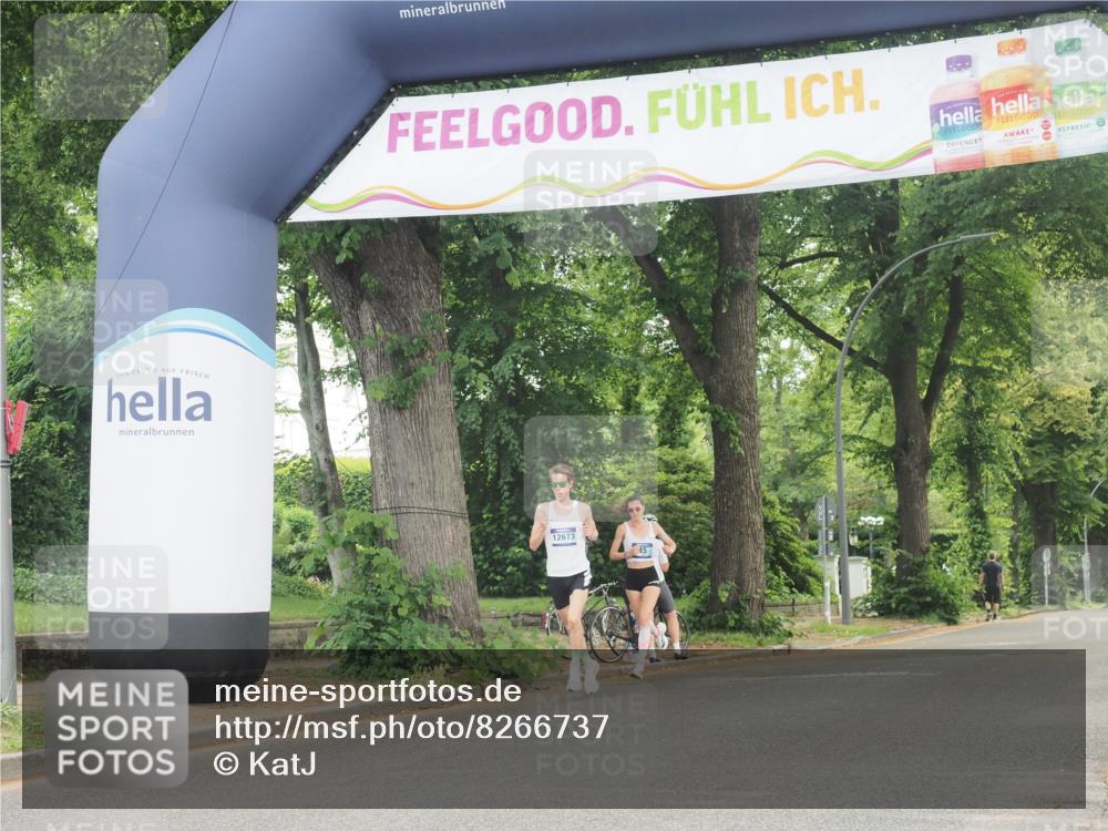 29.06.2025 - hella hamburg halbmarathon KatJ http://msf.ph/oto/8266737 29.06.2025 10:06:44 Zwischen KM18-KM19  meine-sportfotos.de