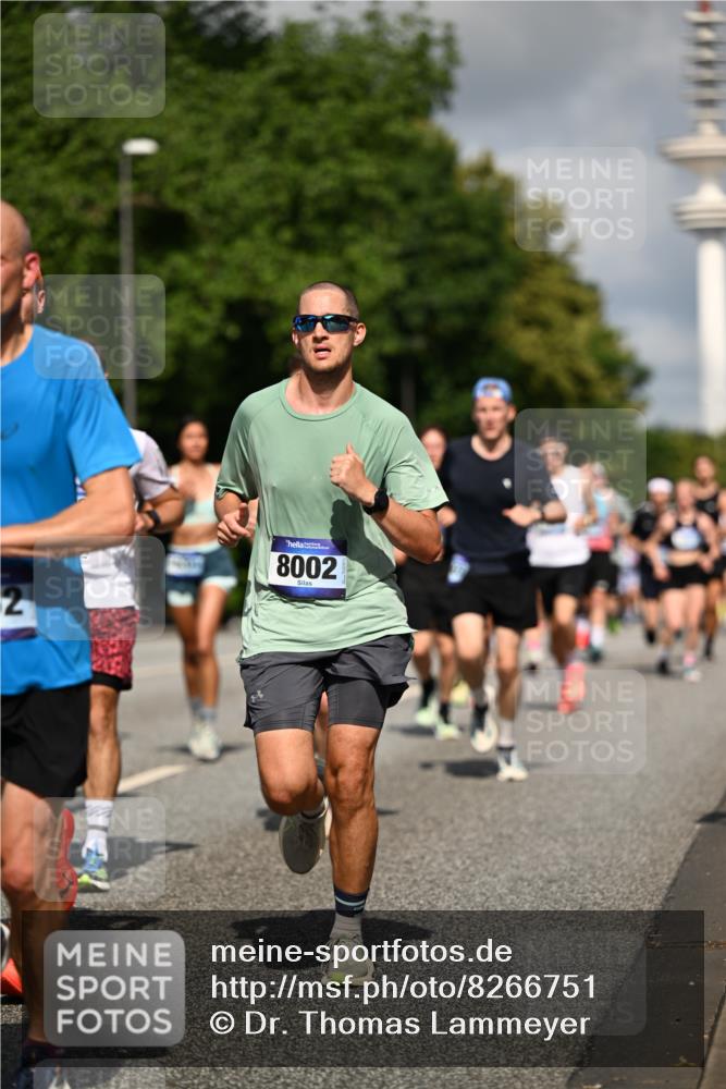 29.06.2025 - hella hamburg halbmarathon Dr. Thomas Lammeyer http://msf.ph/oto/8266751 29.06.2025 09:52:22 Kennedybrücke 1042, 1571, 1600, 2262, 3547, 4062, 4359, 4381, 5003, 5307, 6037, 6047, 6993, 7310, 7482, 7981, 8002, 8121, 8571, 9640, 9643, 10190, 10451, 10738, 10877, 11106, 11423 meine-sportfotos.de