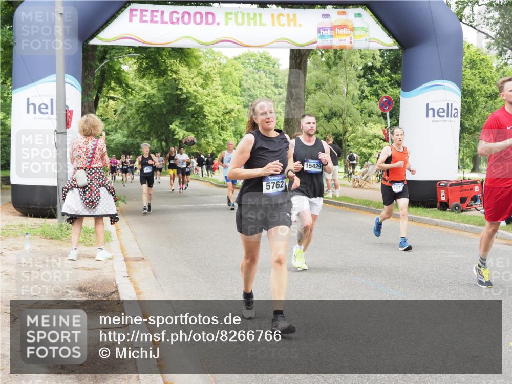 29.06.2025 - hella hamburg halbmarathon MichiJ http://msf.ph/oto/8266766 29.06.2025 10:54:42 Zwischen KM18-KM19 1079, 4169, 5762, 6517, 7685, 8971, 12418, 12790, 14869, 15429, 15945 meine-sportfotos.de