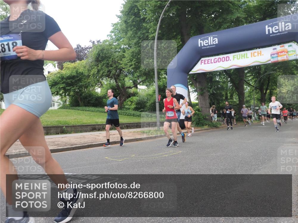 29.06.2025 - hella hamburg halbmarathon KatJ http://msf.ph/oto/8266800 29.06.2025 10:39:14 Zwischen KM18-KM19 1098, 2397, 2818, 4967, 6286, 8139 meine-sportfotos.de