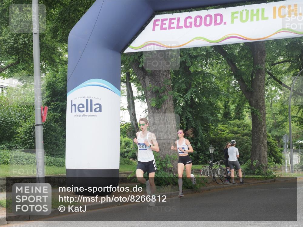 29.06.2025 - hella hamburg halbmarathon KatJ http://msf.ph/oto/8266812 29.06.2025 10:06:45 Zwischen KM18-KM19  meine-sportfotos.de
