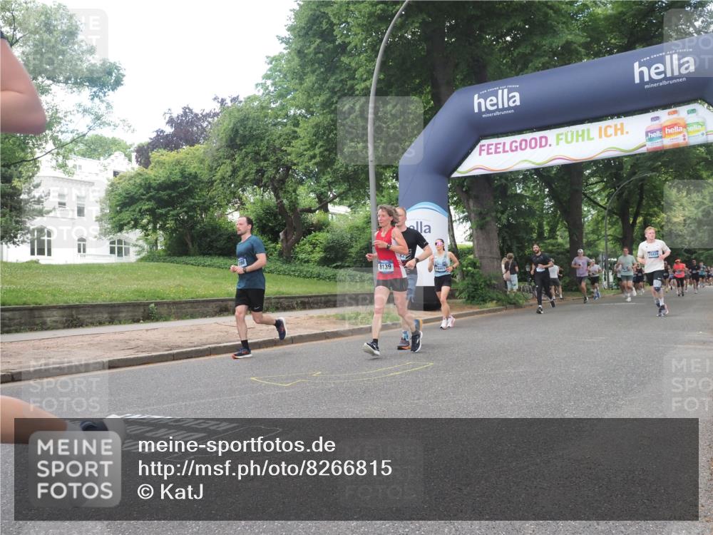 29.06.2025 - hella hamburg halbmarathon KatJ http://msf.ph/oto/8266815 29.06.2025 10:39:14 Zwischen KM18-KM19 1098, 2397, 2818, 4967, 6286, 8139 meine-sportfotos.de