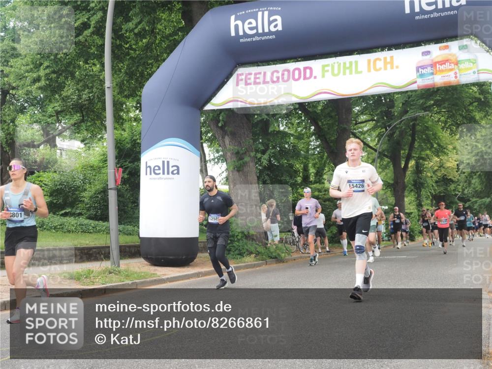 29.06.2025 - hella hamburg halbmarathon KatJ http://msf.ph/oto/8266861 29.06.2025 10:39:15 Zwischen KM18-KM19 1098, 2397, 2818, 4967, 6286, 8139 meine-sportfotos.de