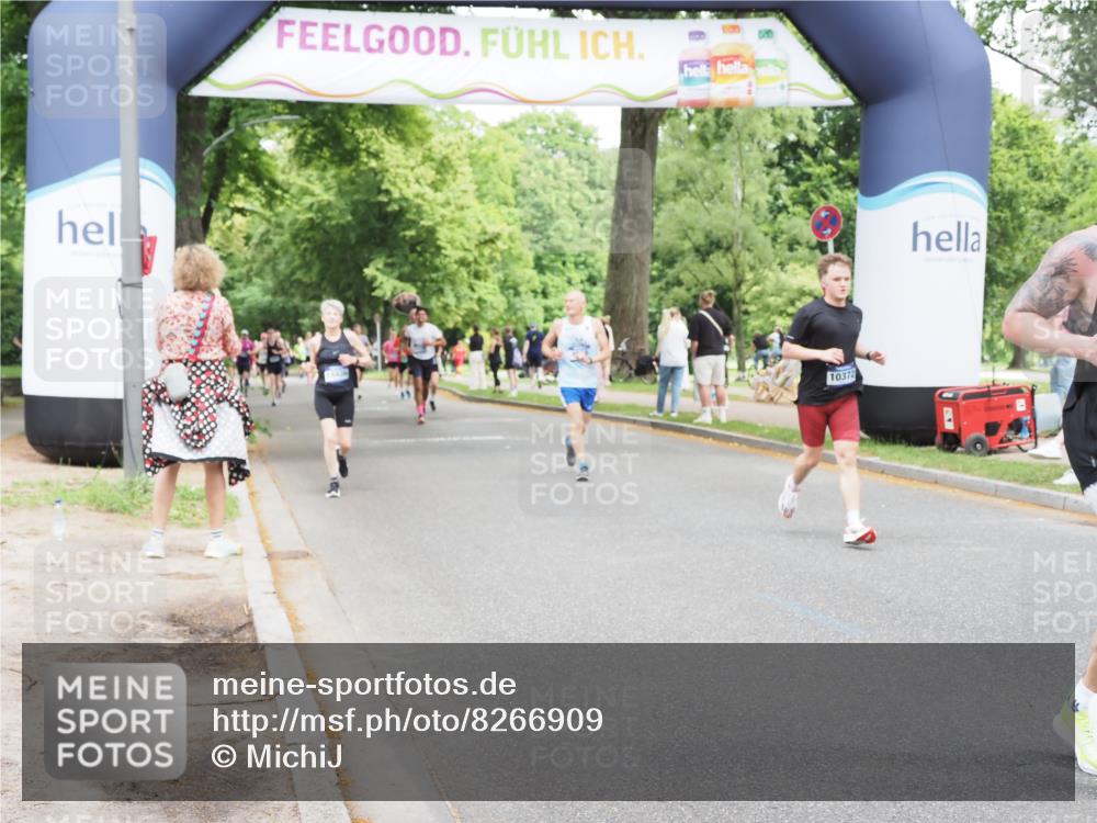 29.06.2025 - hella hamburg halbmarathon MichiJ http://msf.ph/oto/8266909 29.06.2025 10:54:44 Zwischen KM18-KM19 1079, 4169, 4666, 5762, 6517, 7685, 8971, 10372, 12418, 12790, 14436, 14869, 15429 meine-sportfotos.de