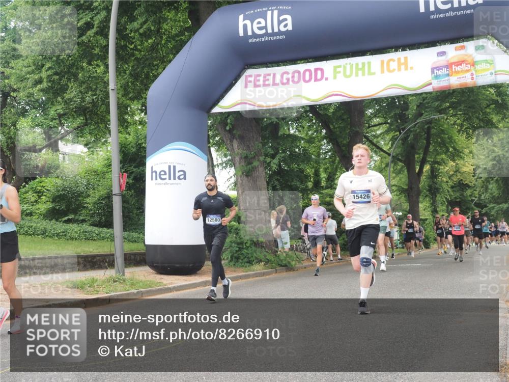 29.06.2025 - hella hamburg halbmarathon KatJ http://msf.ph/oto/8266910 29.06.2025 10:39:16 Zwischen KM18-KM19 1098, 2397, 2818, 4967, 6286, 8139 meine-sportfotos.de