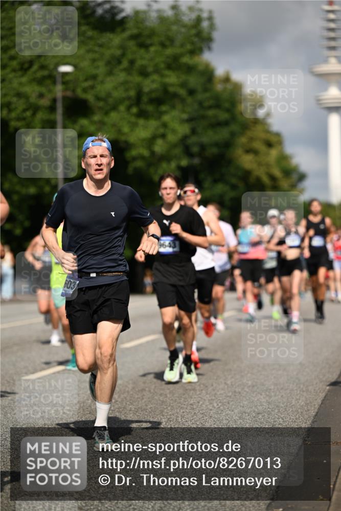 29.06.2025 - hella hamburg halbmarathon Dr. Thomas Lammeyer http://msf.ph/oto/8267013 29.06.2025 09:52:23 Kennedybrücke 1042, 1571, 1600, 2262, 3547, 4062, 4359, 4381, 5003, 6037, 6047, 6993, 7310, 7482, 7981, 8002, 8121, 8571, 9640, 9643, 10190, 10451, 10738, 10877, 11106, 11423 meine-sportfotos.de
