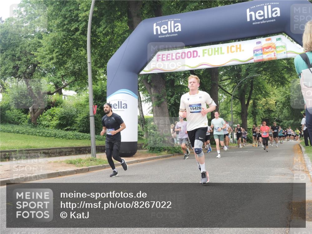 29.06.2025 - hella hamburg halbmarathon KatJ http://msf.ph/oto/8267022 29.06.2025 10:39:16 Zwischen KM18-KM19 1098, 2397, 2818, 4967, 6286, 8139 meine-sportfotos.de