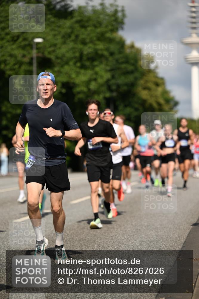 29.06.2025 - hella hamburg halbmarathon Dr. Thomas Lammeyer http://msf.ph/oto/8267026 29.06.2025 09:52:24 Kennedybrücke 1042, 1571, 1600, 2262, 2797, 3547, 4062, 4359, 4381, 5003, 6037, 6047, 7310, 7482, 7981, 8002, 8121, 8571, 9640, 9643, 10190, 10451, 10738, 10877, 11106, 11423 meine-sportfotos.de