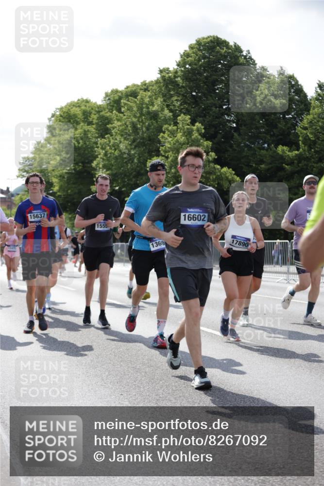 29.06.2025 - hella hamburg halbmarathon Jannik Wohlers http://msf.ph/oto/8267092 29.06.2025 10:00:58 Lombardsbrücke 1130, 1387, 1420, 2006, 2091, 2354, 2363, 2936, 3199, 3425, 3663, 4068, 4249, 4319, 4322, 4370, 4649, 5570, 5675, 6087, 0000, 6591, 6924, 7287, 7846, 8030, 8045, 8046, 8191, 8691, 10383, 10576, 11465, 12475, 13516, 13551, 13699, 14867, 15083, 15240, 15550, 15637, 15726, 16063, 16367, 16395, 16517, 16530, 16602, 16754, 17387, 17441, 17543, 17739, 17890, 18290, 18327, 18355, 18716, 18717, 18796, 18833, 19002, 19003, 19160 meine-sportfotos.de