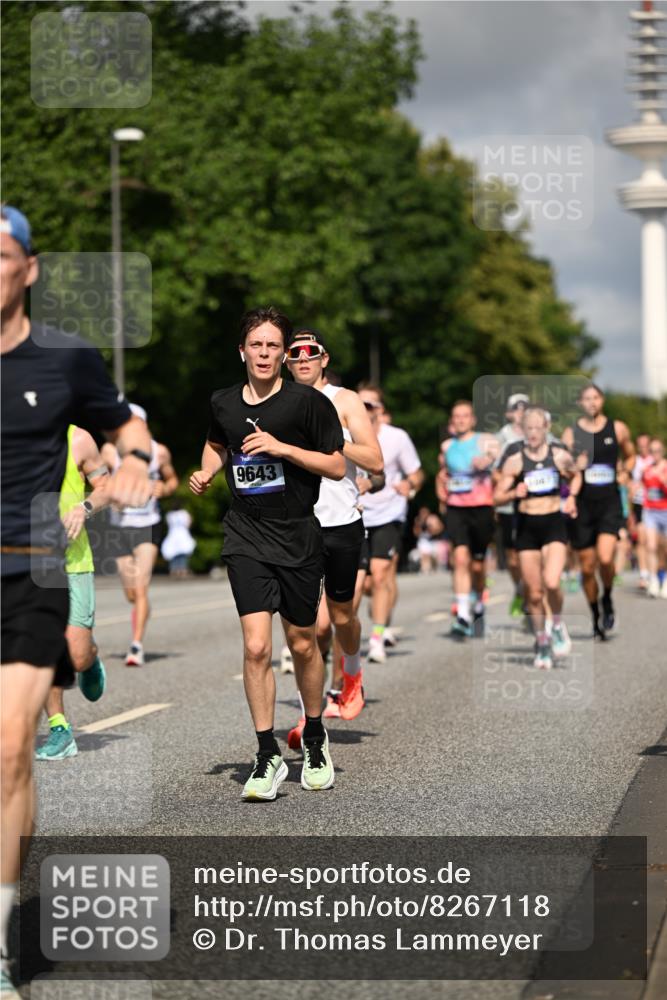 29.06.2025 - hella hamburg halbmarathon Dr. Thomas Lammeyer http://msf.ph/oto/8267118 29.06.2025 09:52:24 Kennedybrücke 1042, 1571, 1600, 2262, 2797, 3547, 4062, 4359, 4381, 5003, 6037, 6047, 7310, 7482, 7981, 8002, 8121, 8571, 9640, 9643, 10190, 10451, 10738, 10877, 11106, 11423 meine-sportfotos.de