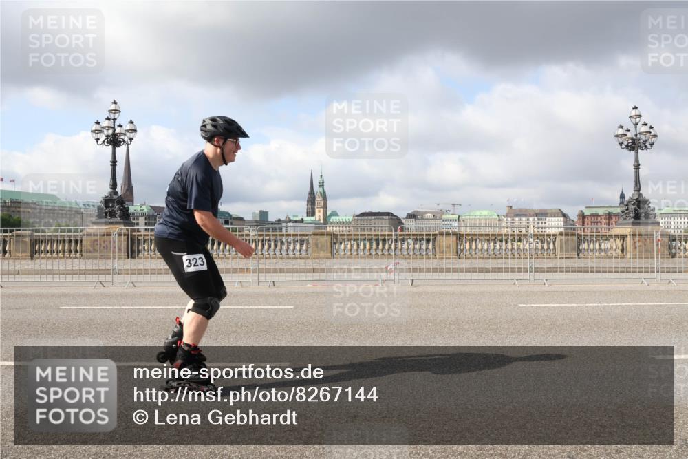 29.06.2025 - hella hamburg halbmarathon Lena Gebhardt http://msf.ph/oto/8267144 29.06.2025 09:04:39 Lombardsbrücke  meine-sportfotos.de