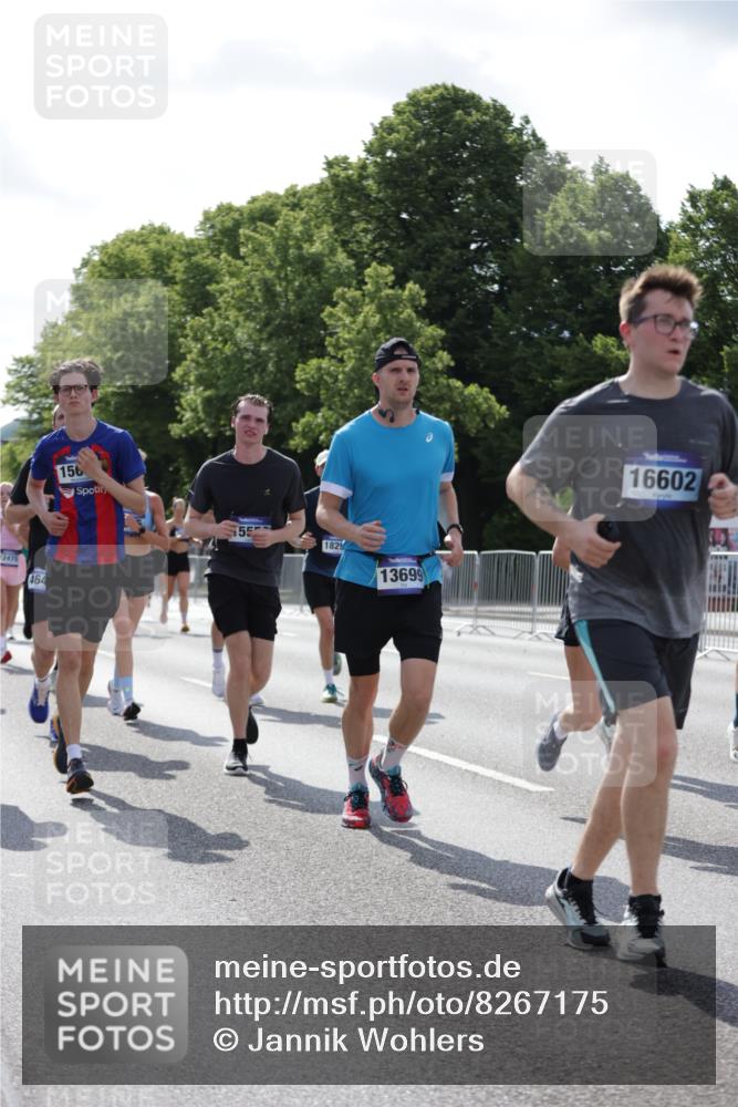 29.06.2025 - hella hamburg halbmarathon Jannik Wohlers http://msf.ph/oto/8267175 29.06.2025 10:00:59 Lombardsbrücke 1387, 1420, 2006, 2091, 2354, 2363, 3199, 3425, 3663, 4068, 4249, 4319, 4322, 4370, 4649, 5570, 5675, 6087, 6281, 0000, 6591, 6924, 7287, 7846, 8030, 8045, 8046, 8191, 8691, 10383, 10576, 11465, 12475, 13516, 13551, 13699, 14867, 15083, 15240, 15550, 15637, 15726, 16063, 16367, 16395, 16517, 16530, 16602, 16754, 17387, 17441, 17543, 17739, 17890, 18290, 18327, 18355, 18716, 18717, 18796, 18833, 19002, 19003, 19160 meine-sportfotos.de