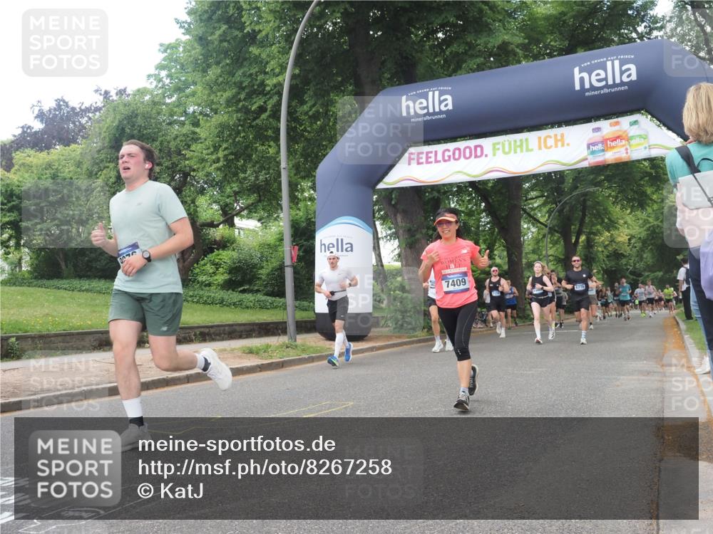29.06.2025 - hella hamburg halbmarathon KatJ http://msf.ph/oto/8267258 29.06.2025 10:39:20 Zwischen KM18-KM19 1098, 6776, 7409, 8139 meine-sportfotos.de