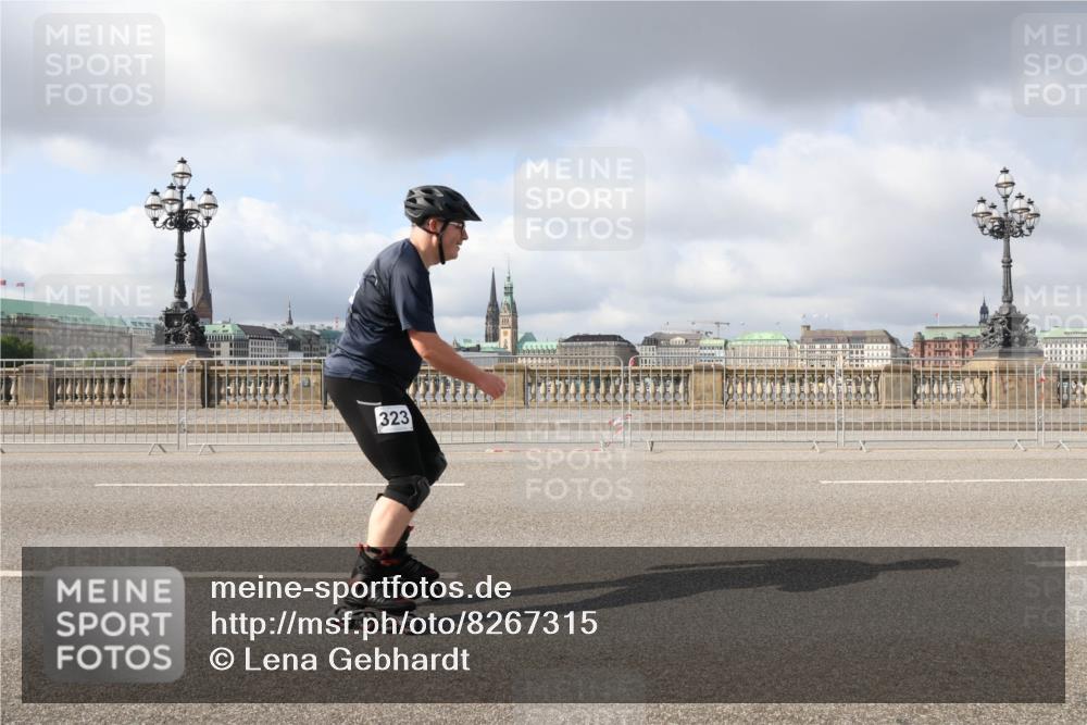 29.06.2025 - hella hamburg halbmarathon Lena Gebhardt http://msf.ph/oto/8267315 29.06.2025 09:04:39 Lombardsbrücke  meine-sportfotos.de